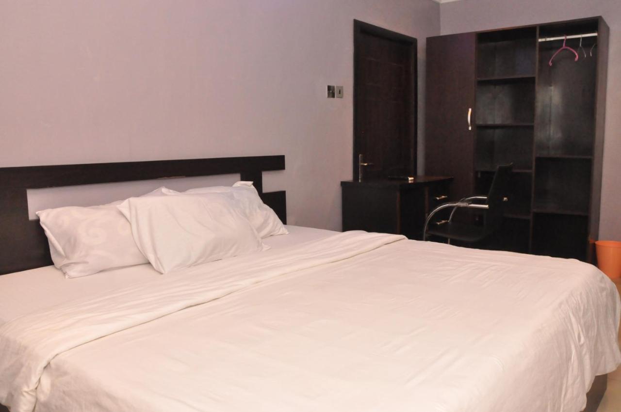 Haute Aparthotel อีเคจา ภายนอก รูปภาพ